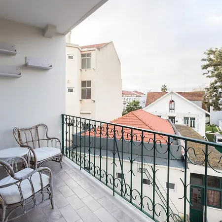 Flh Graca Colourful Lisboa