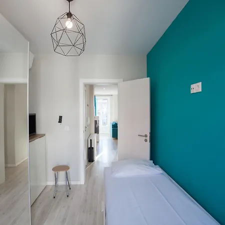 Flh Graca Colourful דירה *